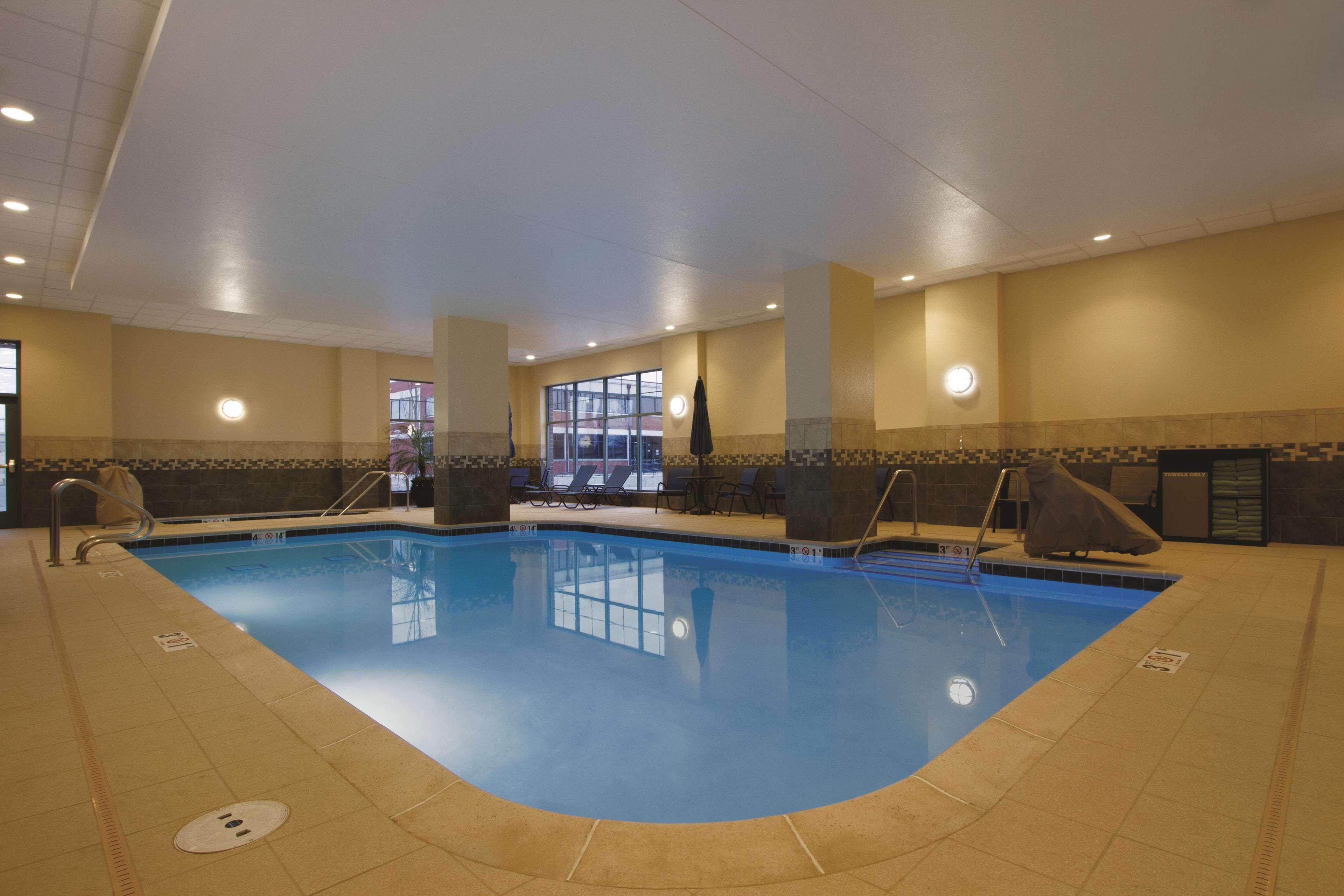 Hilton Garden Inn Oklahoma City/Bricktown Bagian luar foto