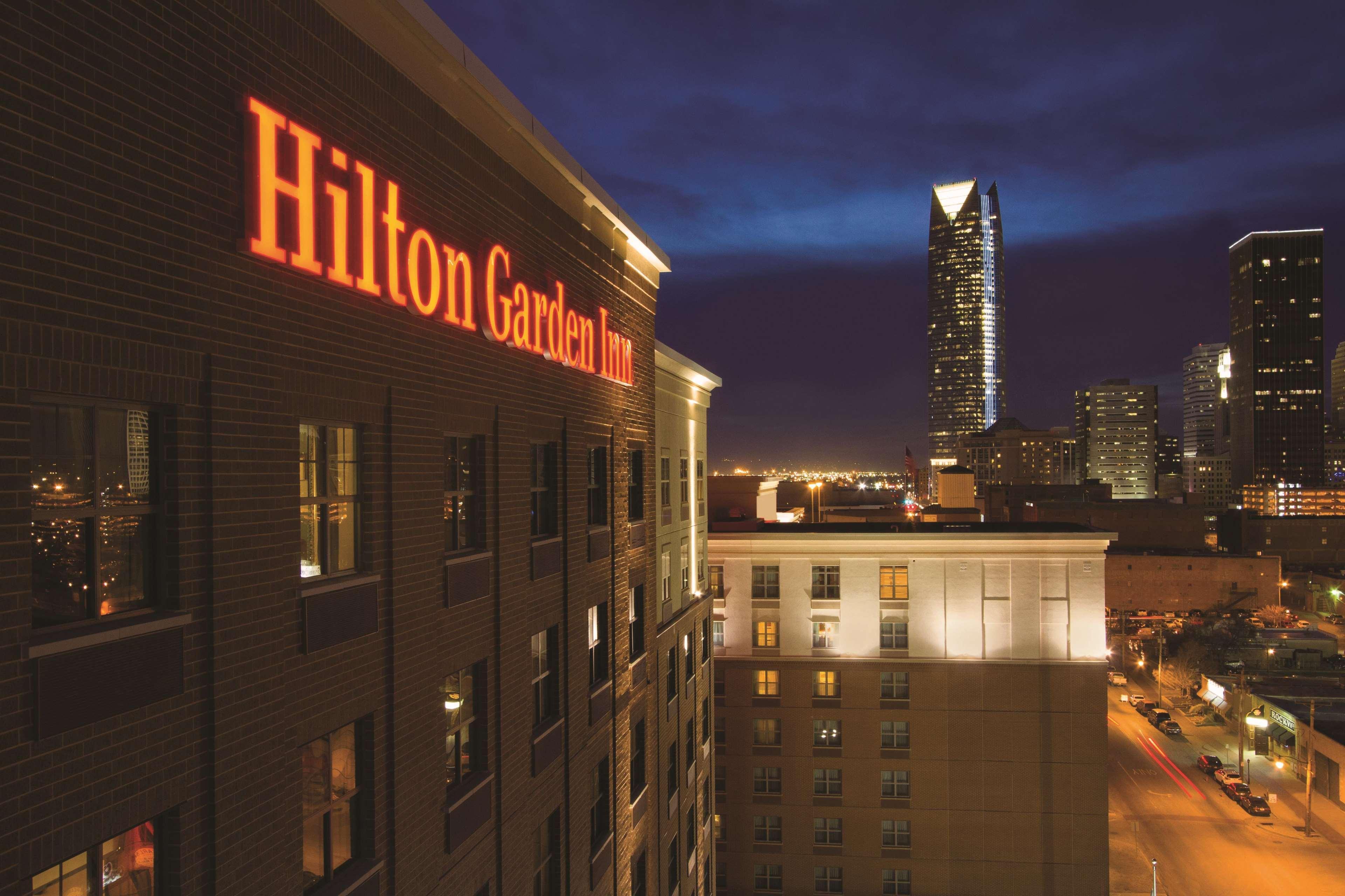 Hilton Garden Inn Oklahoma City/Bricktown Bagian luar foto