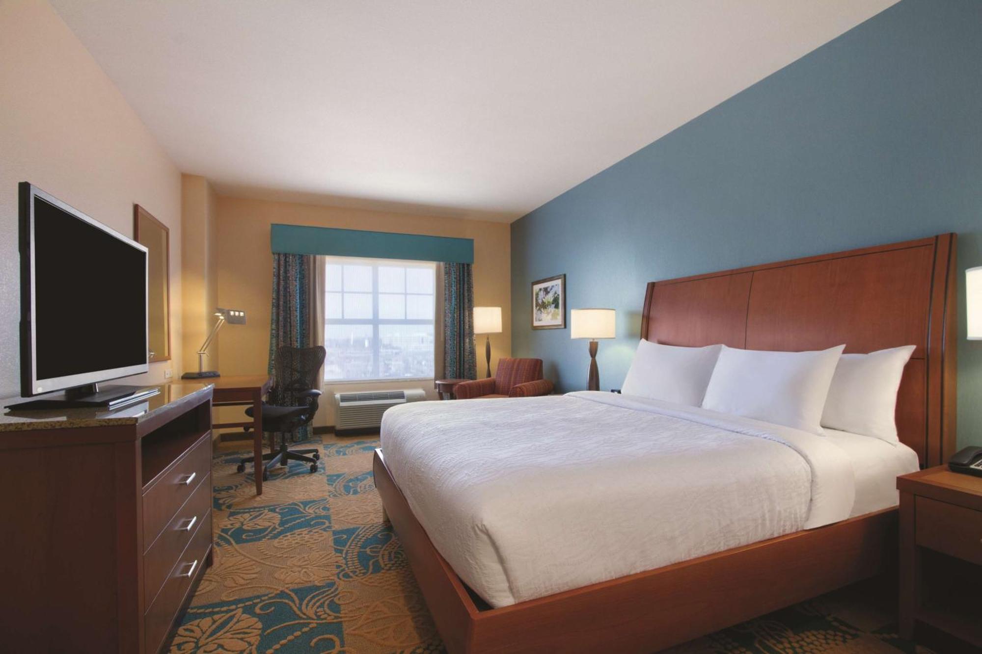 Hilton Garden Inn Oklahoma City/Bricktown Bagian luar foto
