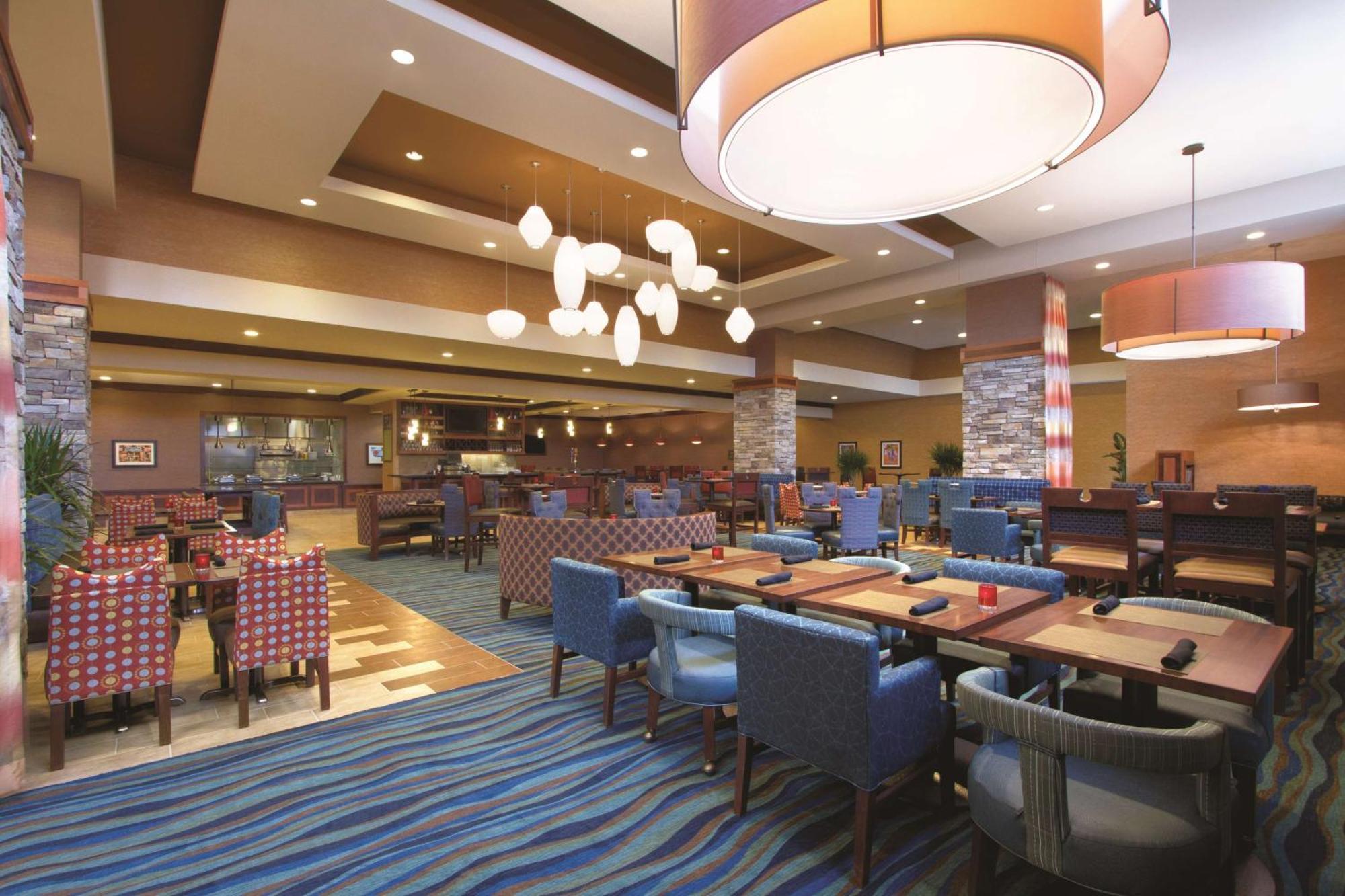 Hilton Garden Inn Oklahoma City/Bricktown Bagian luar foto