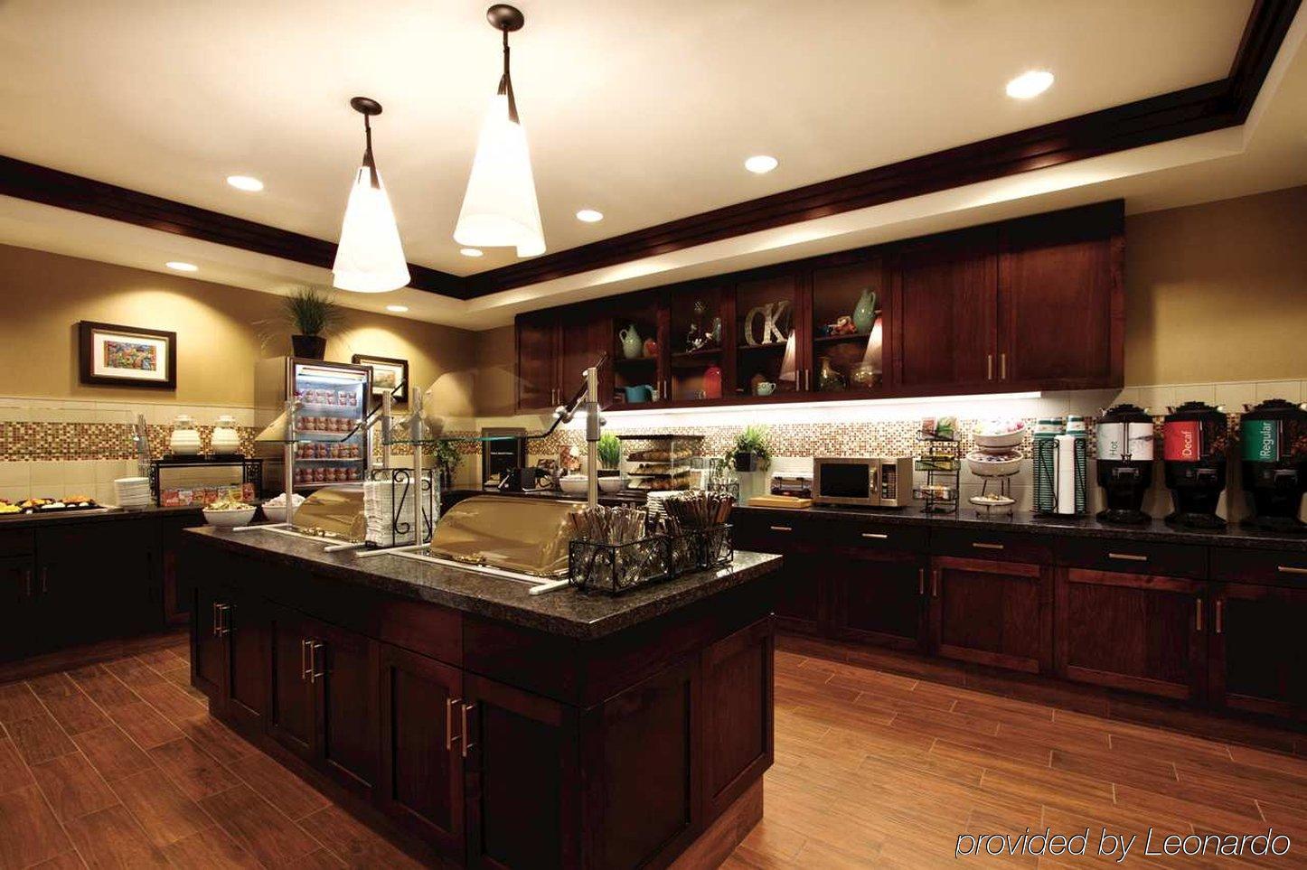 Hilton Garden Inn Oklahoma City/Bricktown Bagian luar foto