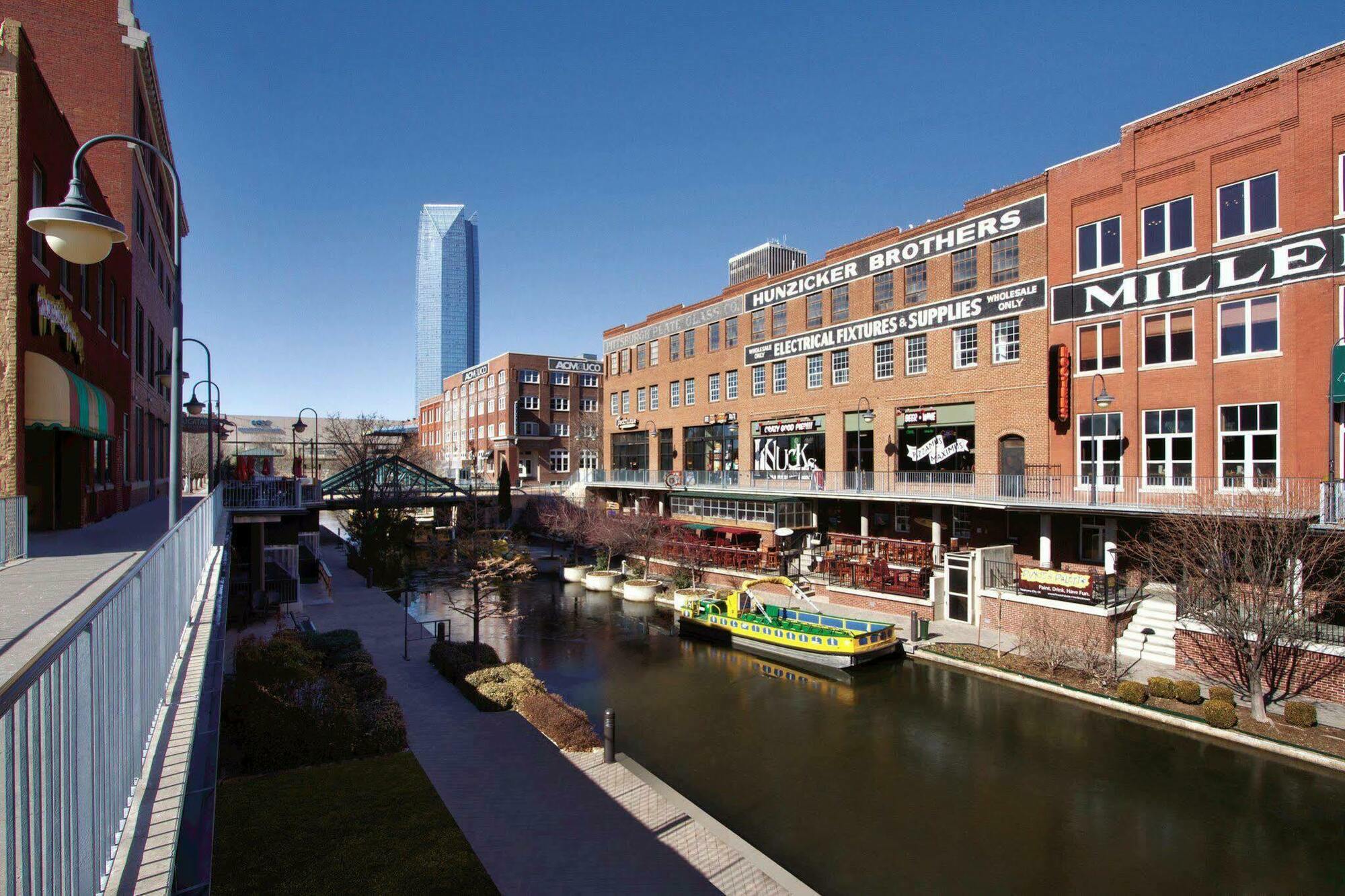Hilton Garden Inn Oklahoma City/Bricktown Bagian luar foto